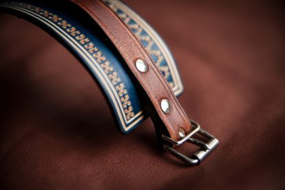 bracelet cuir bleu aux motifs norvégien